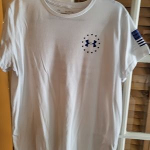 Women's Under Armour Freedom Flag T-Shirt LIKE NEW!! XXL